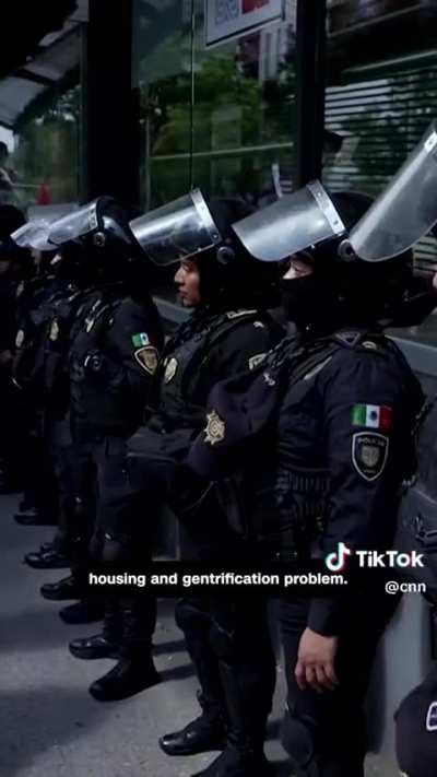 Mexico City saw its second anti-gentrification protest in less than a month with demonstrators furious over rising prices in the city and the record number of foreigners applying for a resident visa. The main nationality of those foreigners seeking to mov