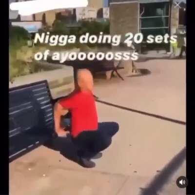 Caught this nigga bussing his ass for someone 🙁
