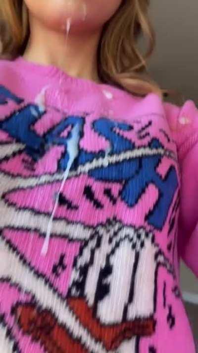 Taking some cum selfies after blowing my roommate 💦😋