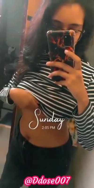 Pic's & 8 VIDEO'S🔥🥰 Horny Desi Girl Likes to get Naughty on Sundays!! Don't Miss her Latest Exclusive Viral Stuff 🥰🔥
