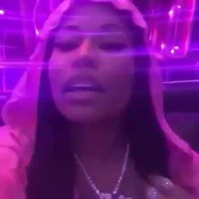 I'm a bad bitch ima throw fits on it