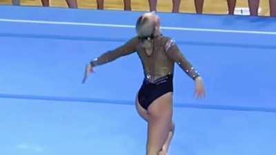 Western Michigan’s Cassie St. Clair🤎💛🤍🤸‍♀️