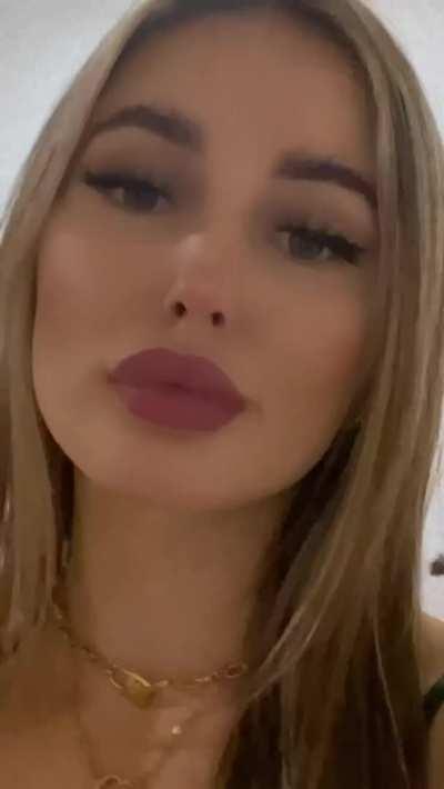 Will you taste my pussy if I asked nicely? (OC)