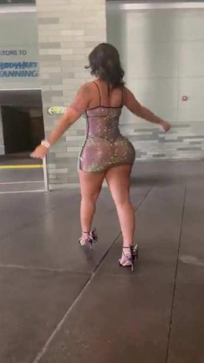 Redrose.lacubana000 (@redrose.lacubana000 )