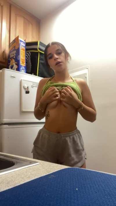 While I was getting ready for school I got a little horny... I just had to show you