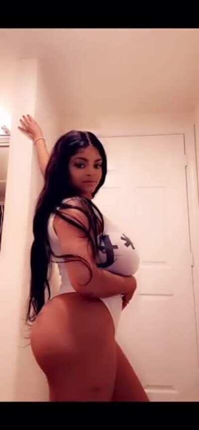 Damn she’s thick af