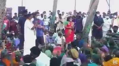 Woman : Congress & CM didn’t help us during cyclone, didn’t even visit us. Narayana Swamy (CM) translated to Pappu that she’s praising the govt.