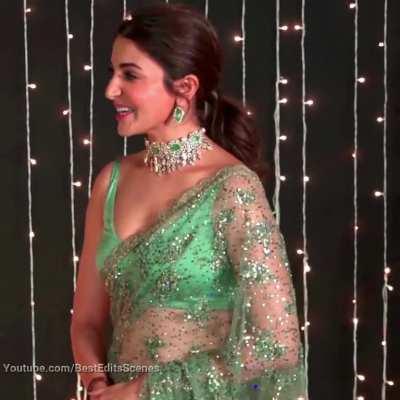 Anushka Sharma In Backless Saree