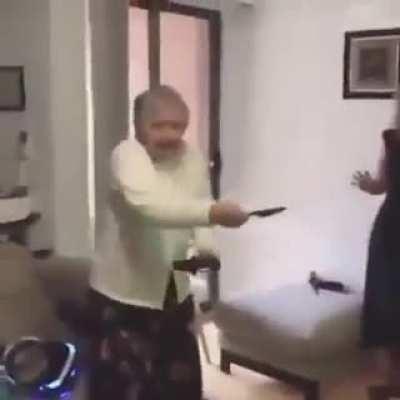 Hol'up! Don't mess with Granny. Ever!!!