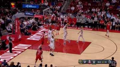 [Highlight] Jalen Green teleports around MPJ for the easy layup