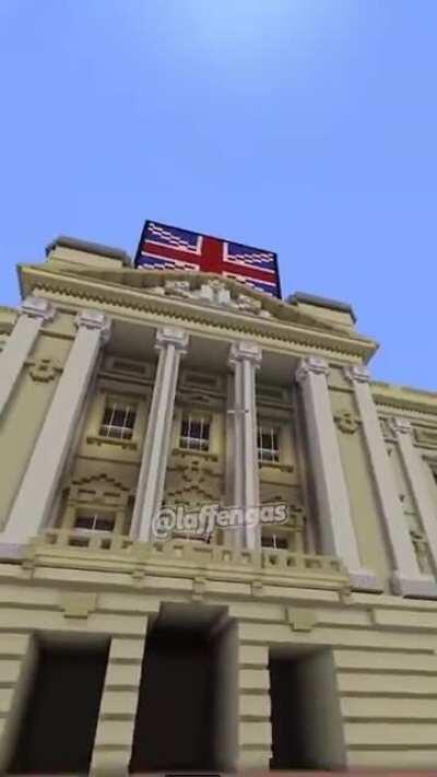 Not the queen (Source : @laffengas)