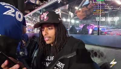 Agent realises Emily is not a vip in his chat 🫣😂