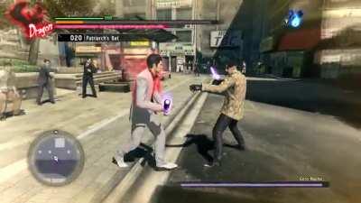 Majima is KO'd in one heat action