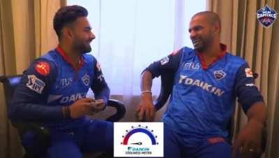 Dhawan gives Rishabh Pant advice