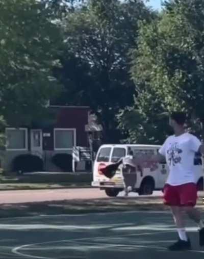 He left the game for ice cream 😭😭