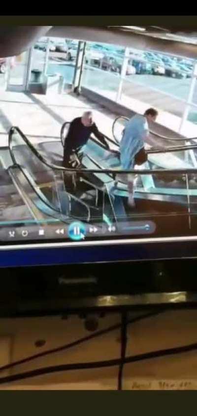 Heard a rumour we like escalator videos here