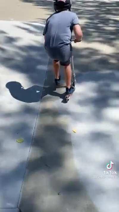 Total looser right here