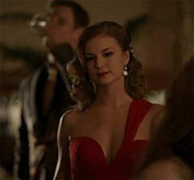 Emily vancamp