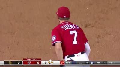 Tatis Jr. euro steps to 3rd base to avoid Trea Turner's tag