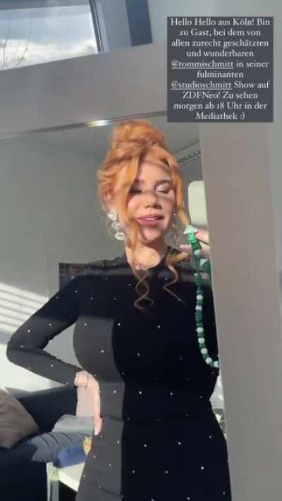 Obszöne Posts und Kommentare werden ausnahmslos gelöscht