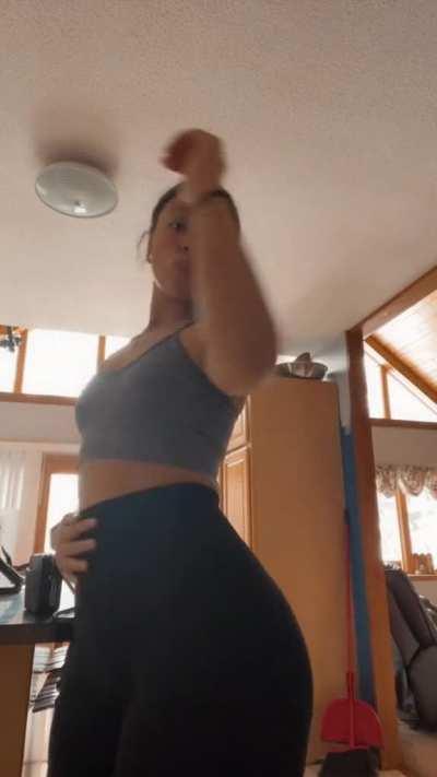 a pretty face and fat ass