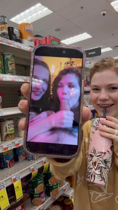 I love sharing snacks with friends 😉😉