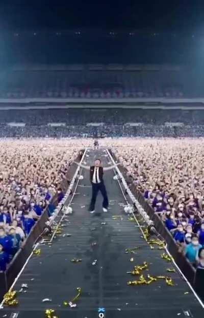 Psy is still selling out stadiums in 2023