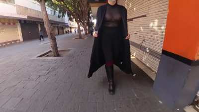 Everyone is always so friendly when I I don't wear bra 