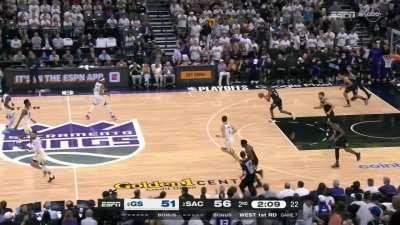 [Highlight] Sabonis block on Draymond Green leads to a De'Aaron Fox three pointer. Sabonis then rim runs for the bucket on the next possession, thanks to Fox.