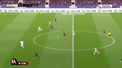 Ramos last minute tackle on Messi