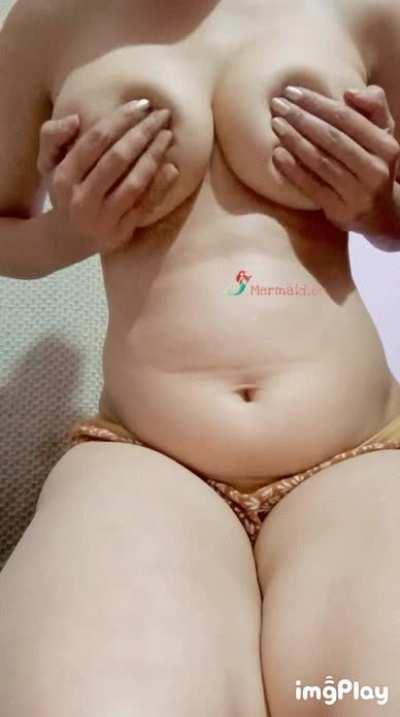 I am your New Year Present this year [F]