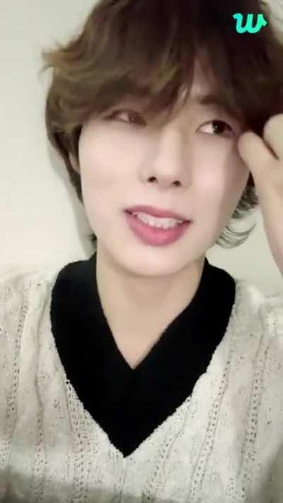 E'LAST Wonhyuk says he watched Dreamcatcher's 'DEMIAN' special clip before he started the live broadcast (230825 E'LAST Wonhyuk Weverse Live)