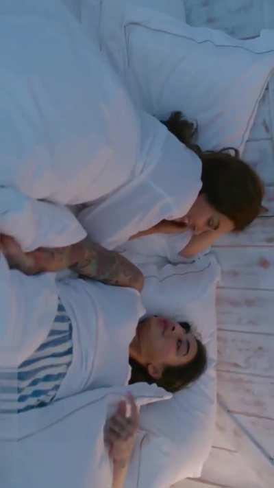 Kirti Kulhari Hot Scenes 🔥🥵