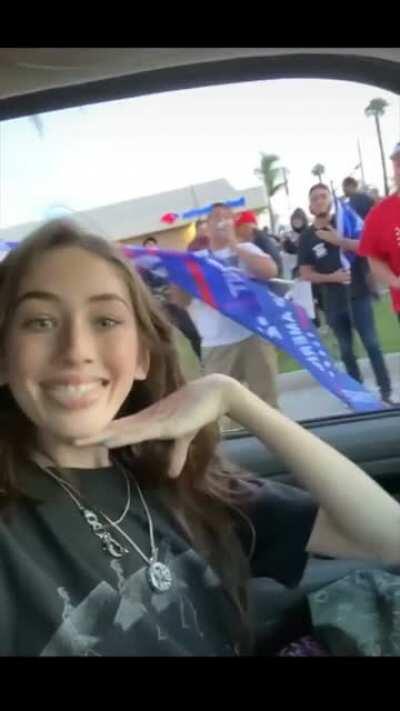 Just a totally normal interaction with Trump supporters