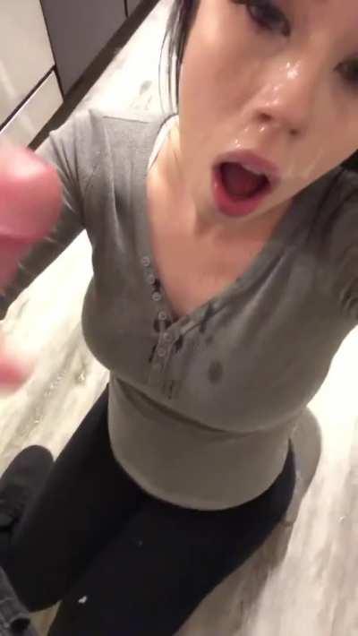 Cum Drenching Selfie