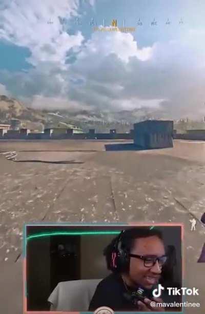 One handed player with the skills