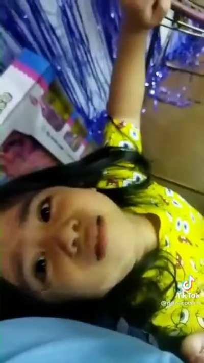 SpOnGebOb GeTs BRutAlLY MurdEred AnD ChiLd mOuRNs hIs DEAth!