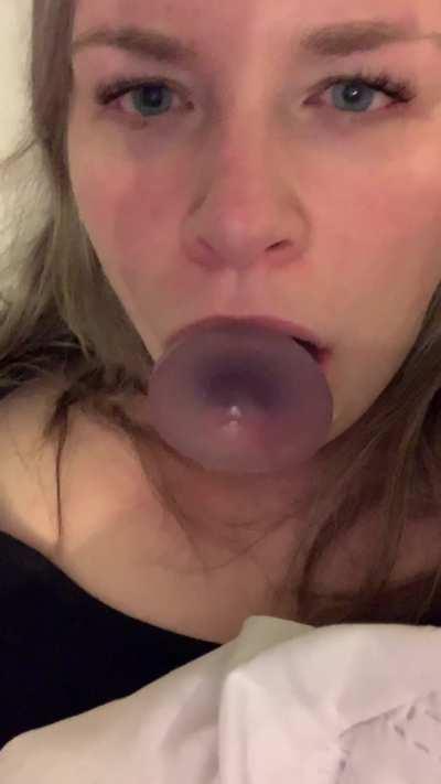 i made a gag! using only a dildo & self-control (23F)
