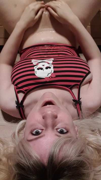 It's time to piss on myself 