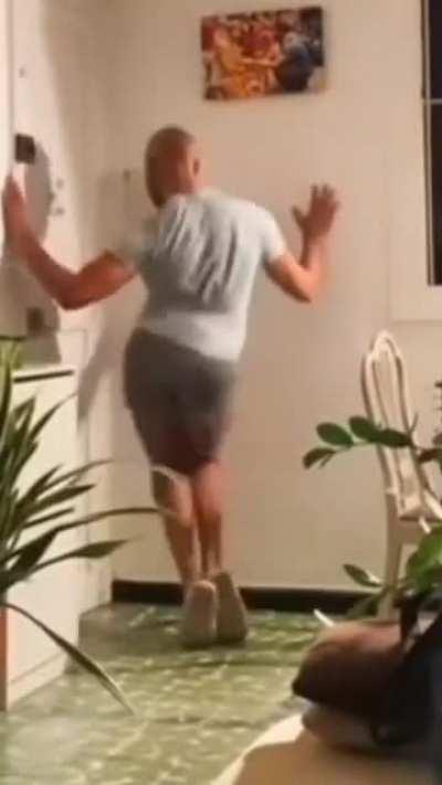 Andrew Tate dancing ☠️☠️☠️