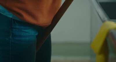 Natalia Dyer can't help herself when she sees dick getting sucked