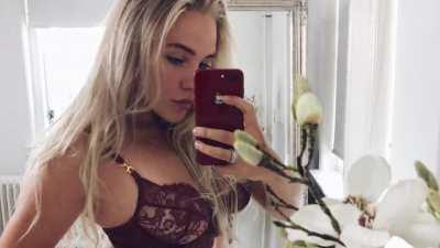 Trek op de beat en speel niet vals zorg dat je stijf aan de video begint en like voor meer