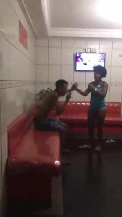 Man snorts too much coke in motel and gets crazy