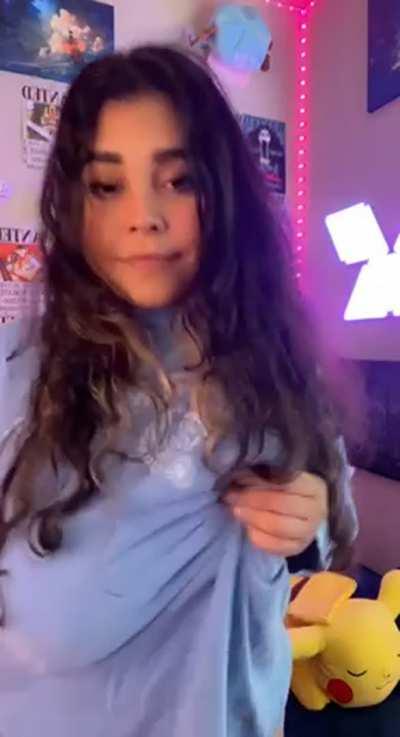 I need volunteers to cum all over my tits