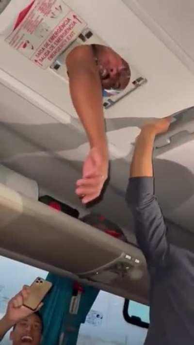 Flamengo fans managed to open the emergency exit on the team bus to wish them good luck