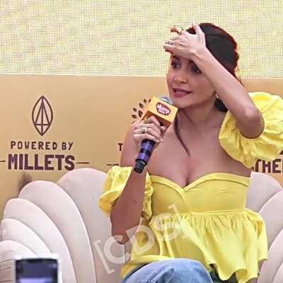 Anuhska Sharma (NEW) Hot Look🔥