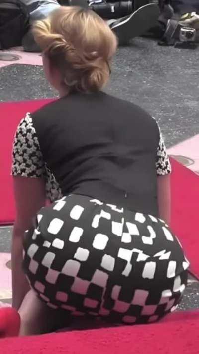 Scarlett Getting Pounded From Behind (NSFWSoundEdit)