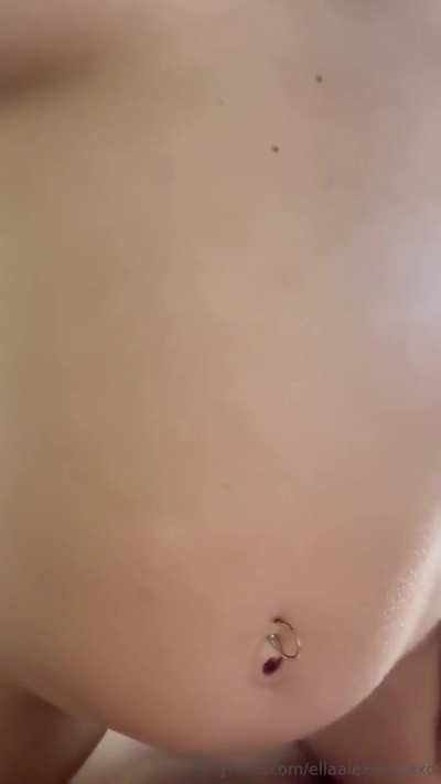EllaAlexandra Free of