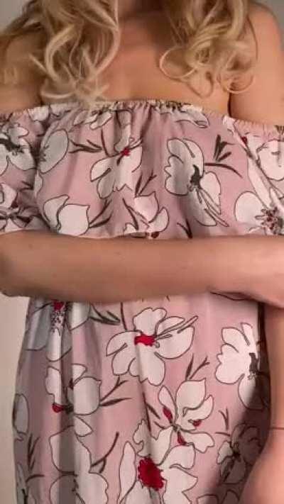 If you are into natural mombods let's be best friends