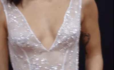 Lena im schicken Kleid